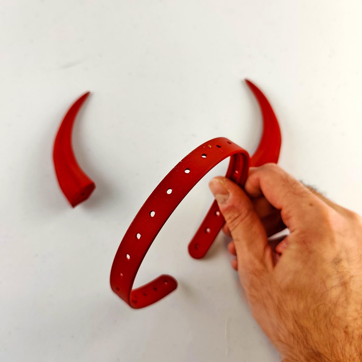 Product preview featuring two tall textured horns with an upward curved fantasy silhouette