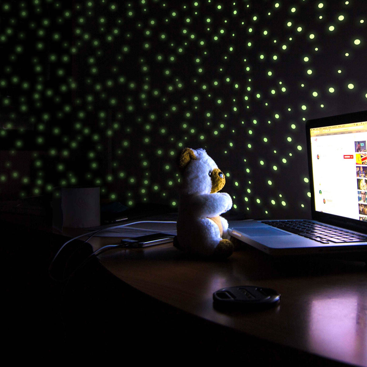 257x Glow In The Dark Circle Stars Wall Stickers - The Ceiling Round Ring And Moon Glowing Decal
